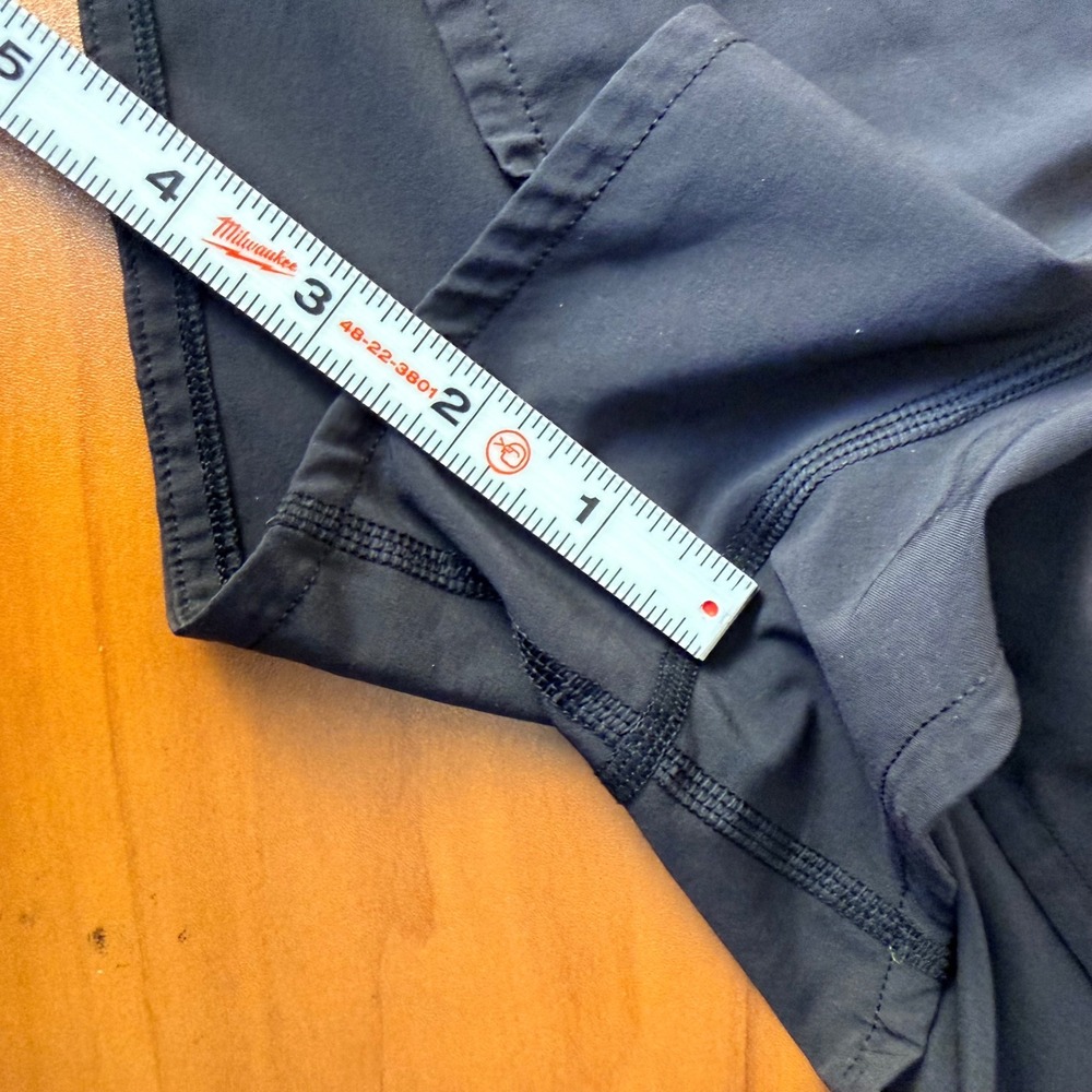 Lululemon Speed Up Mid Rise Lined Short 2.5 Black Running Shorts Size 6 - Picture 6 of 9